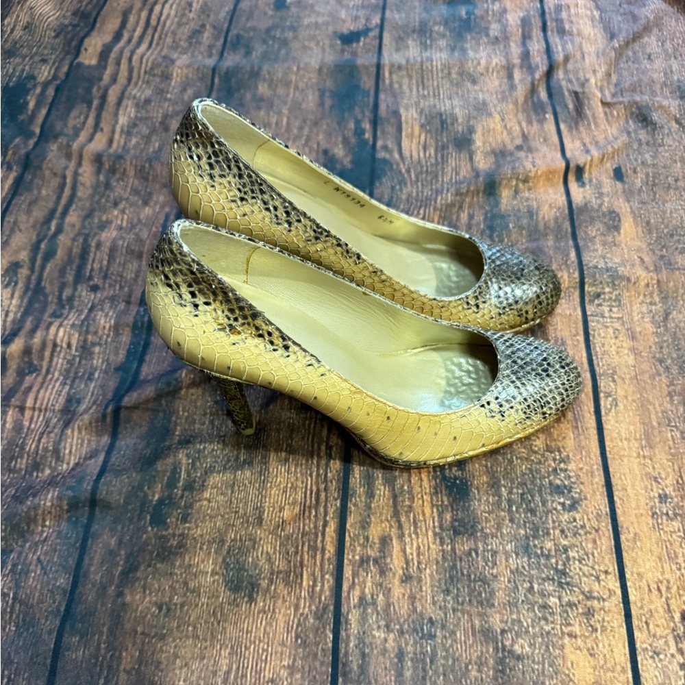 Stuart Weitzman Python Platform Heels In Tan 6.5 - image 4